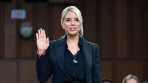 Bondi clashes with Durbin on National Guard deployment: ‘Love Chicago as much as you hate President Trump’